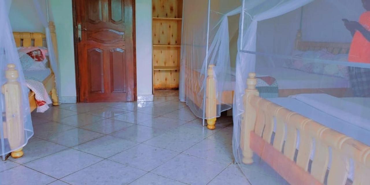 La Feve Beach Bed And Breakfast Hotel Entebbe Exterior foto