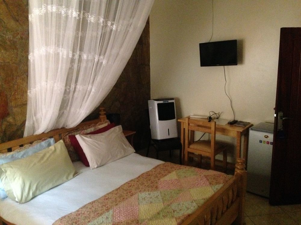 La Feve Beach Bed And Breakfast Hotel Entebbe Exterior foto